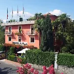 La Pergola 3*