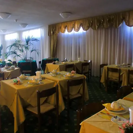 Hotel La Pergola 3*