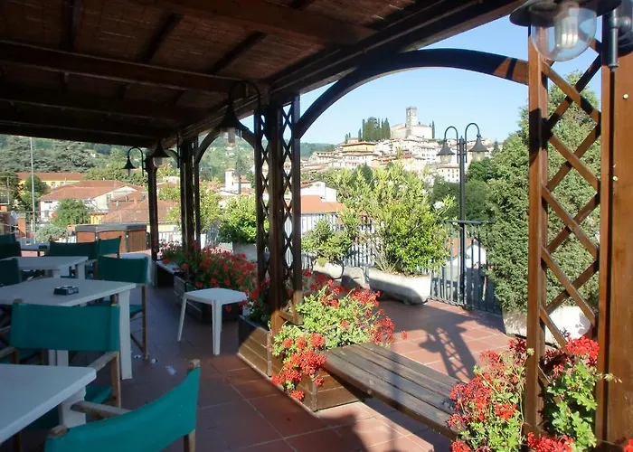 Hotel La Pergola 3*