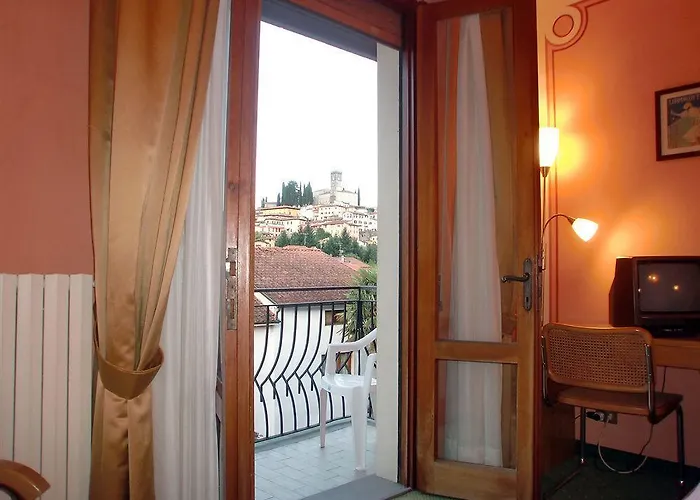 Hotel La Pergola 3*